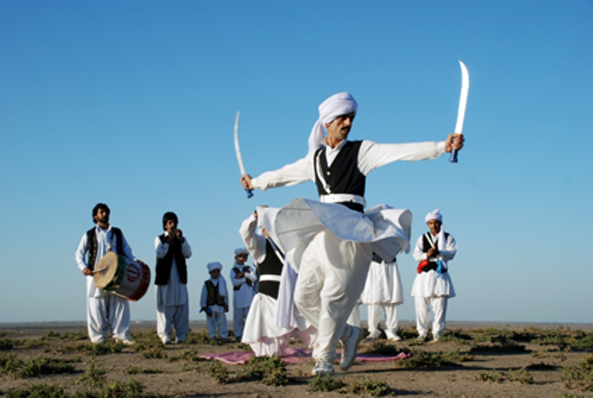 Iranian_Sword_Dance.jpg