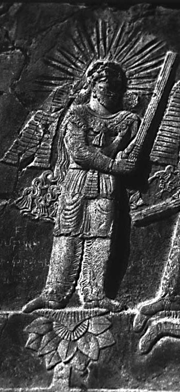 taq-i_bustan_mithra.JPG.jpg